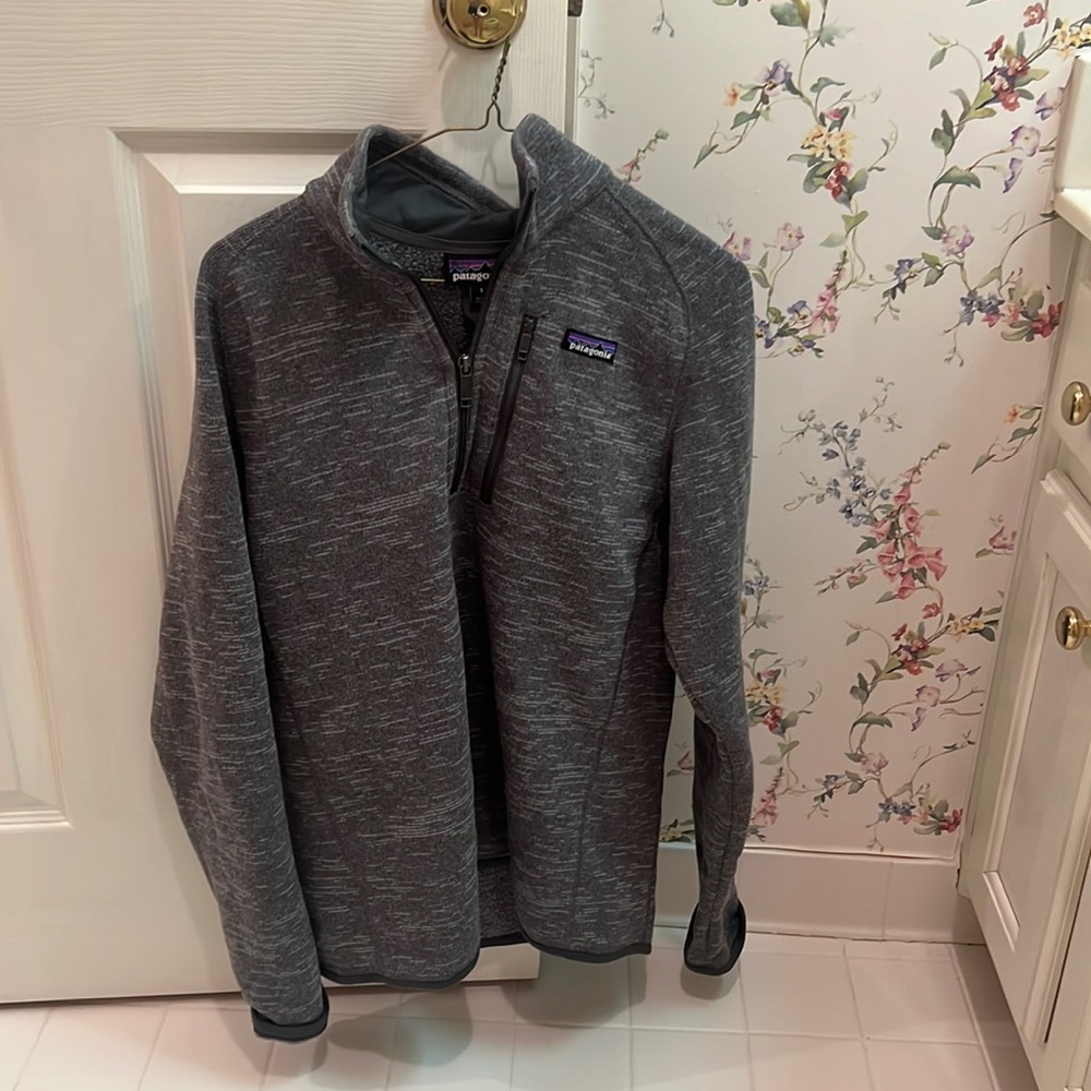 Patagonia pullover size small
